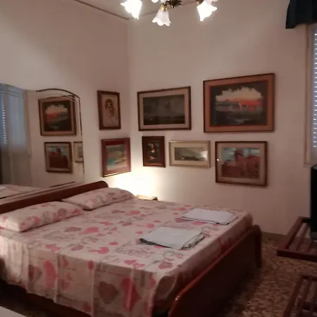 Casa Gramsci Alojamento de Acomodação e Pequeno-almoço *