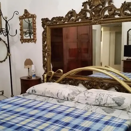 Casa Gramsci Bed & Breakfast *